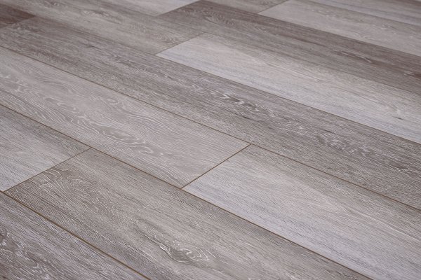 Classic Laminate Flooring Hearthstone Oak Audacity  Wood  £28.42 Psqm 1015-77